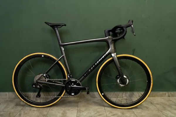 Tarmac Pro 61