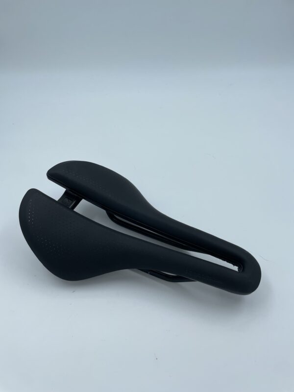 Bontrager Aeolus Comp saddle 145mm