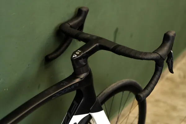 Pinarello F12 560 Sram Red AXS - Image 3