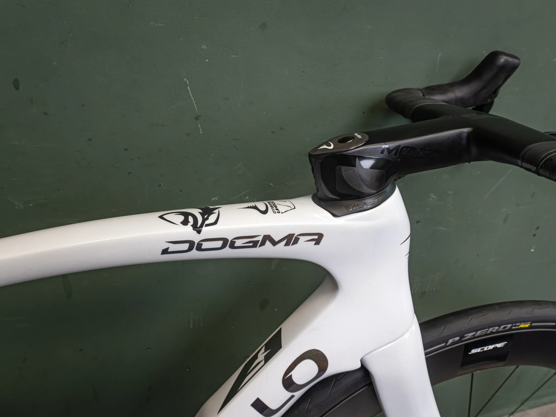 2023 Pinarello Dogma F 560 Dura Ace Di2 - Image 7