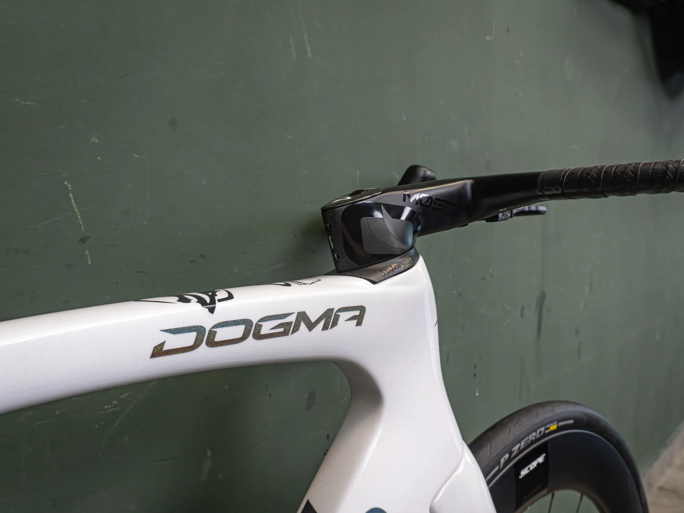 2023 Pinarello Dogma F 560 Dura Ace Di2 - Image 13