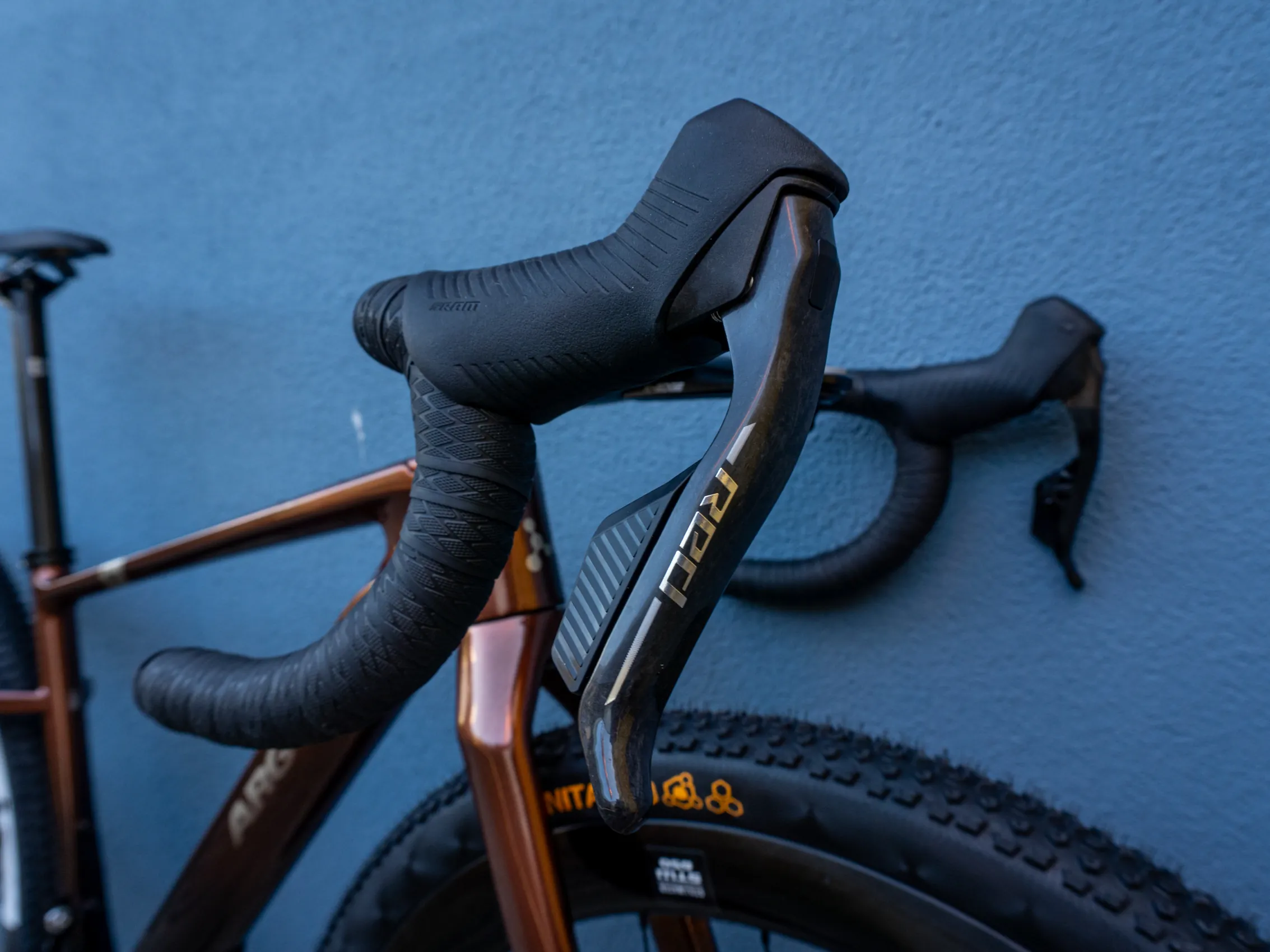 2026 Argon18 Dark Matter SRAM Red XPLR E1 Custom Build - Image 12