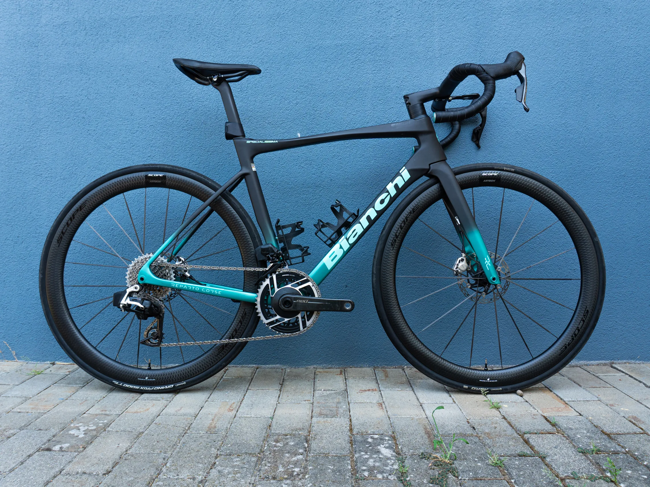2024 Bianchi Specialissima RC Sram RED AXS E1 - Size 55 - Image 2