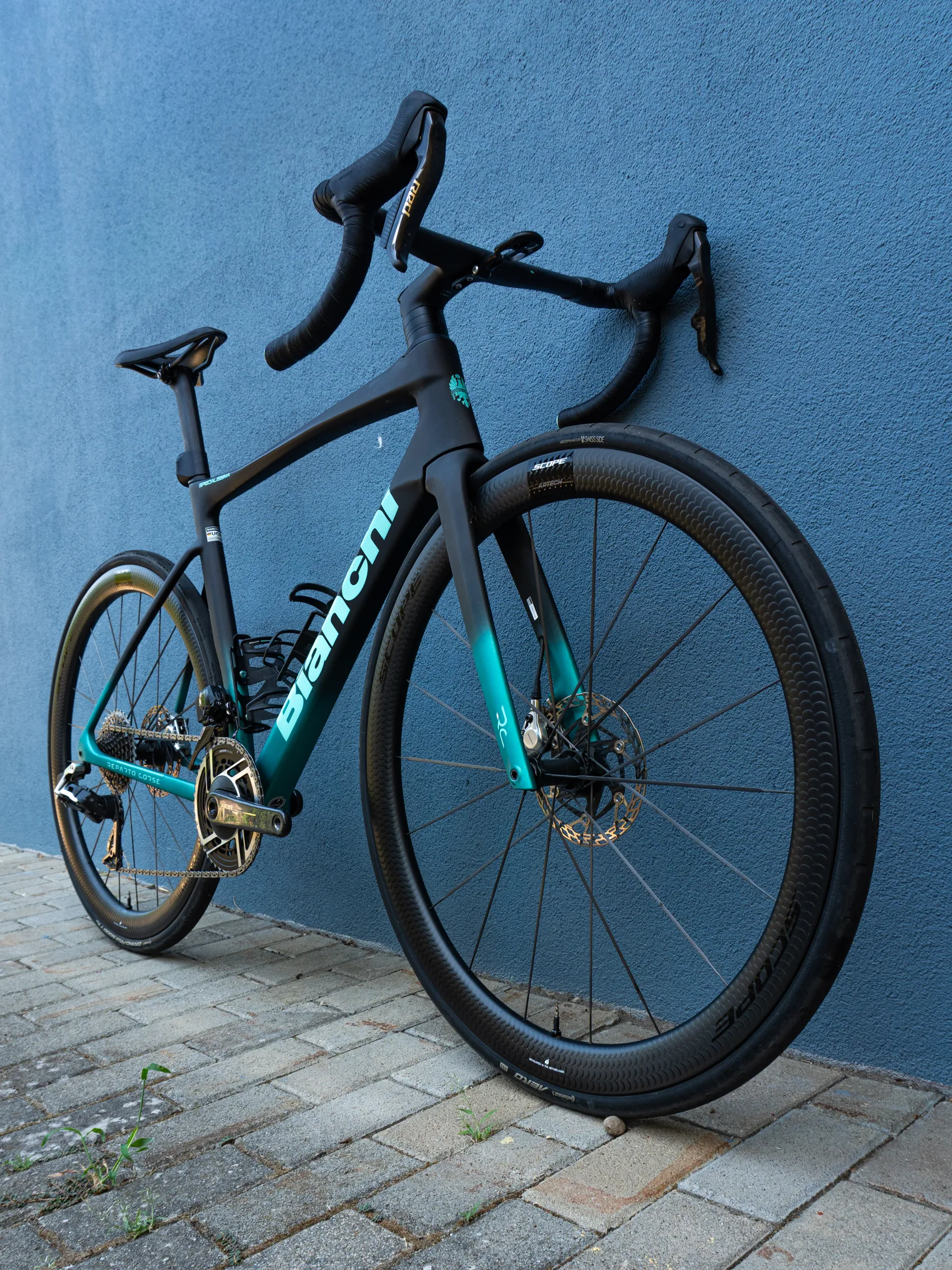 2024 Bianchi Specialissima RC Sram RED AXS E1 - Size 55 - Image 9
