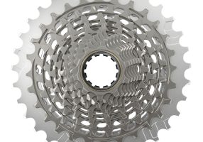 am-cs-xg-1290-e1-10-33-c-front-s-ezgif.com-webp-to-jpg-converter